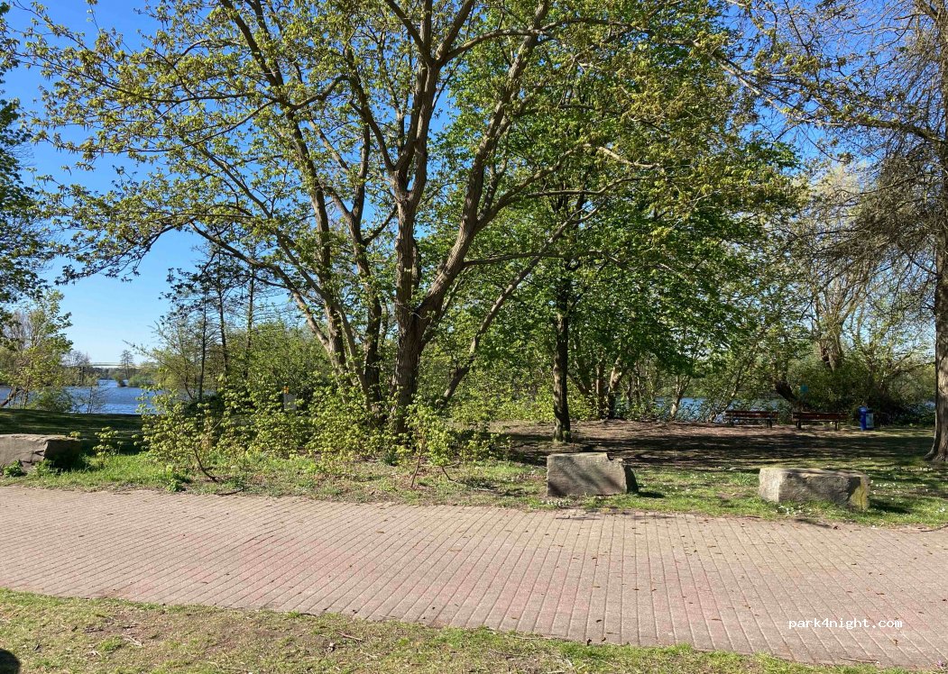(47279) Duisburg - 331 Masurenallee — foto