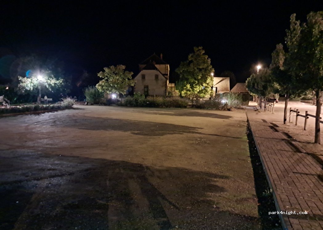 (71600) Poisson - 9 Les Châteaux — foto 4