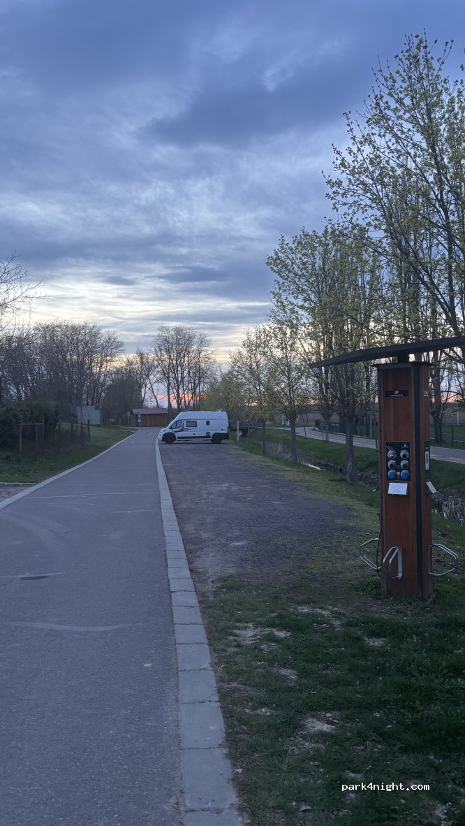 (669 02) Chvalovice - — foto 5