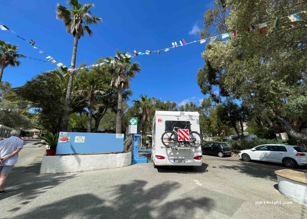 (83240) Cavalaire-sur-Mer - 279 Boulevard Pasteur — foto
