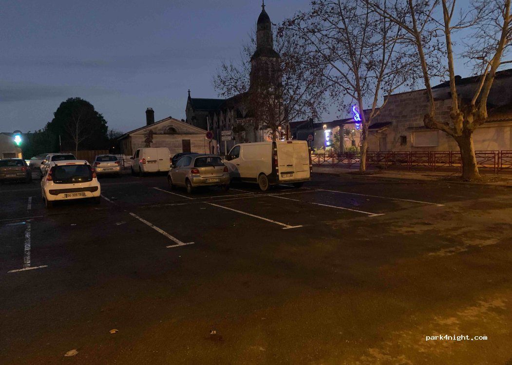 (33440) Saint-Louis-de-Montferrand - 1 Rue Louis Pionneau — foto 3