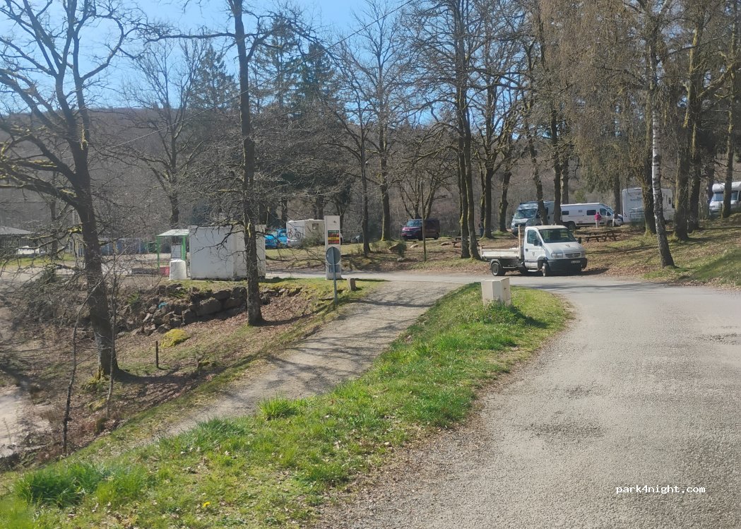 (87470) Peyrat-le-Château - D222 — foto 4