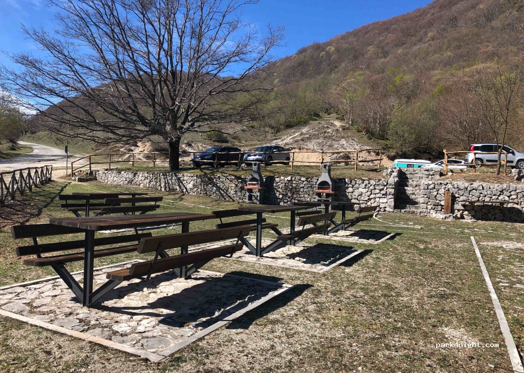 (86070) Rocchetta Alta - Unnamed Road — foto