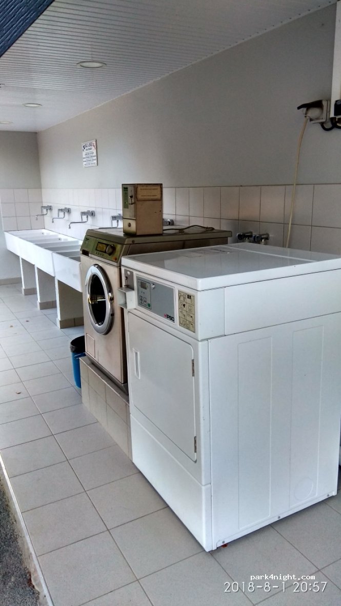 Camping municipal de Paron — foto