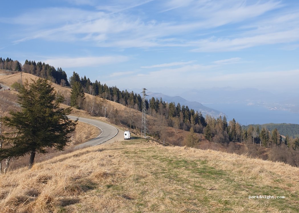 (28011) Armeno - Via Mottarone — foto