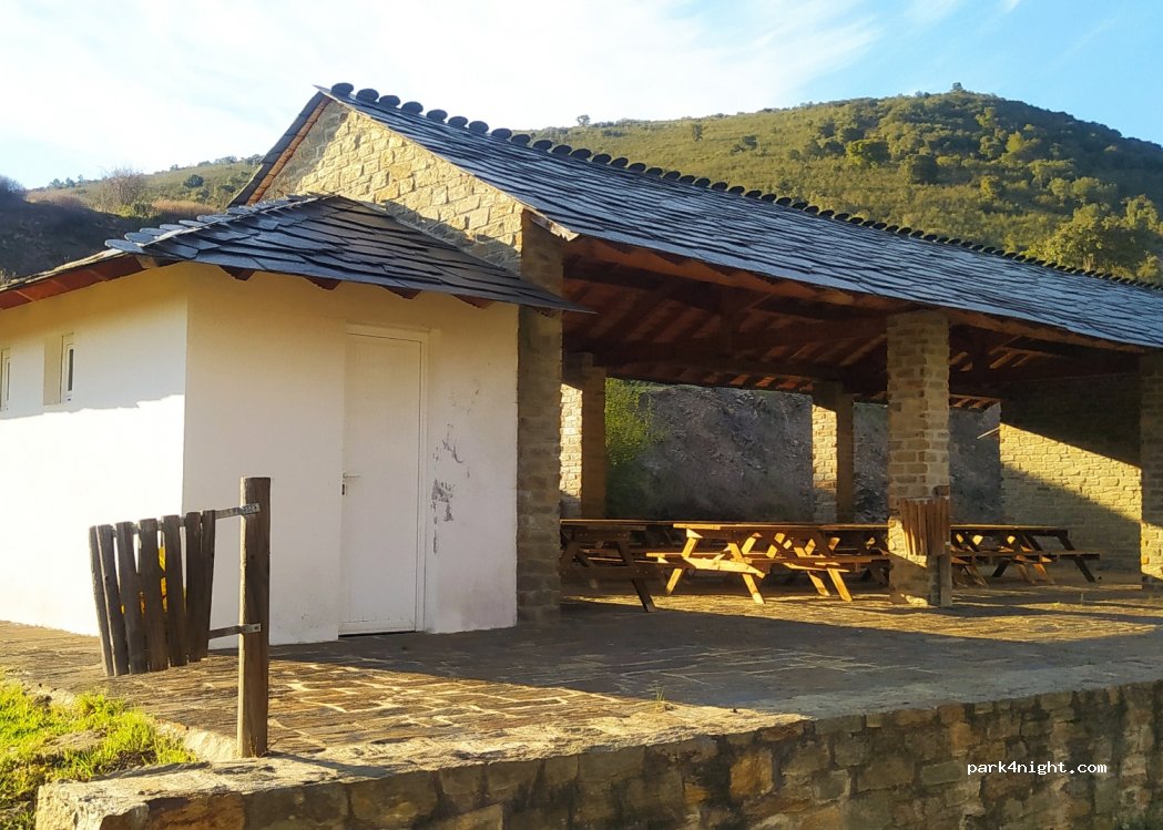 (5300) Deilão - Unnamed Road — foto
