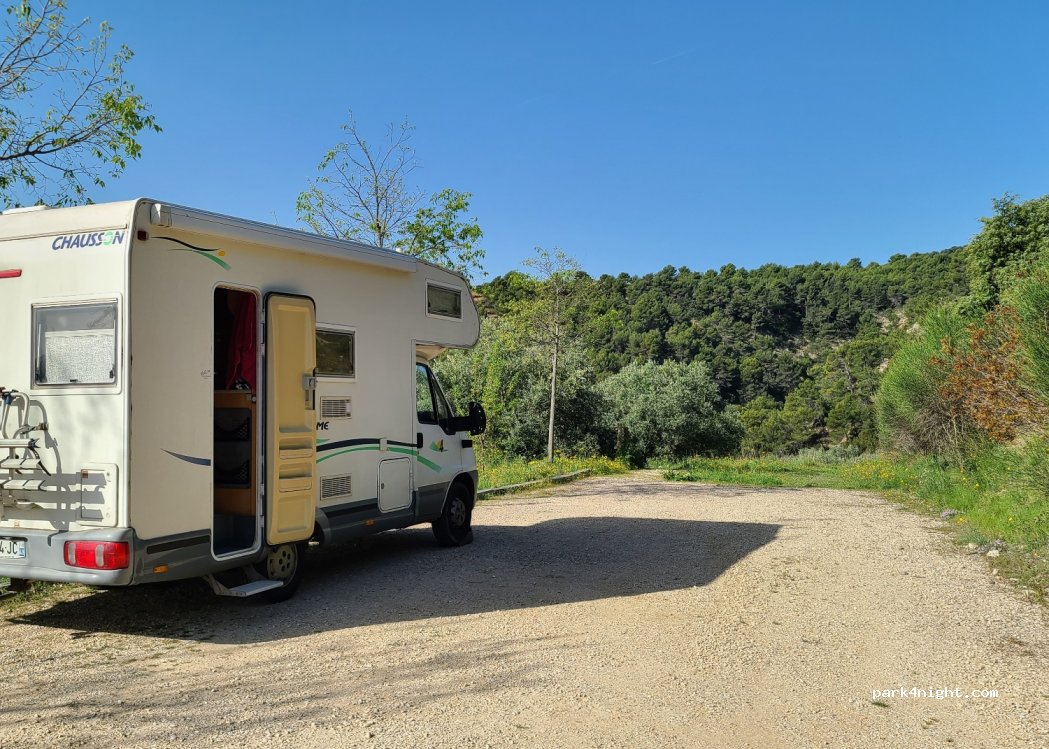 (84240) Vitrolles-en-Lubéron - 5 D33 — foto 2