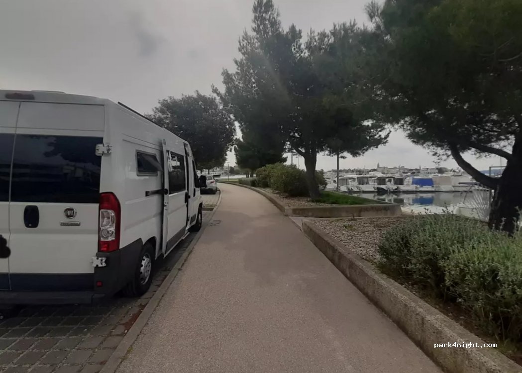 (23000) Zadar - 41 Obala kneza Trpimira — foto 2