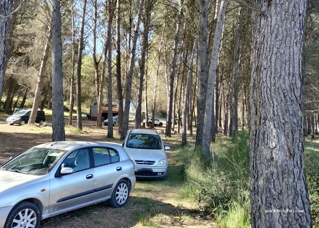 (12470) Navajas - Unnamed Road — foto