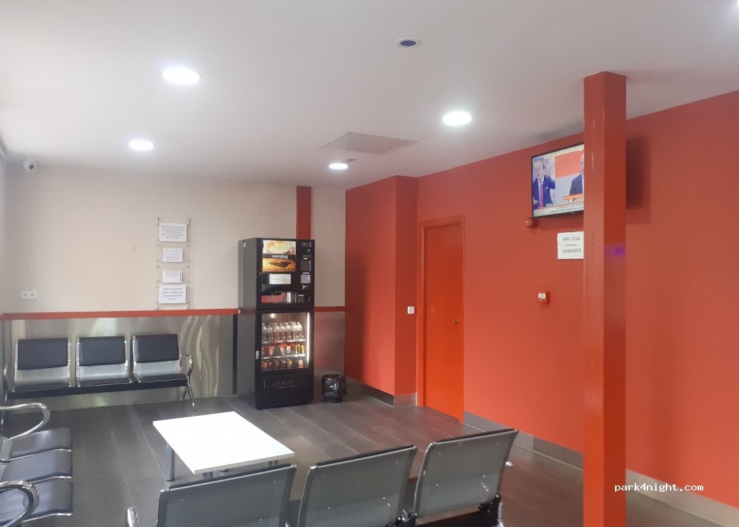 (05400) Arenas de San Pedro - 6 Paseo Pintor Martínez Vázquez — foto 2