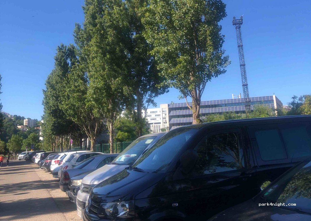 (69002) Lyon - 45 Quai Rambaud — foto 3