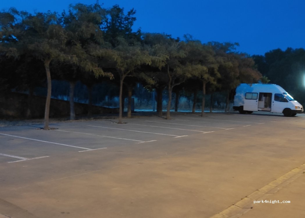 (50800) Zuera - 1 Calle Océano Ártico — foto 4