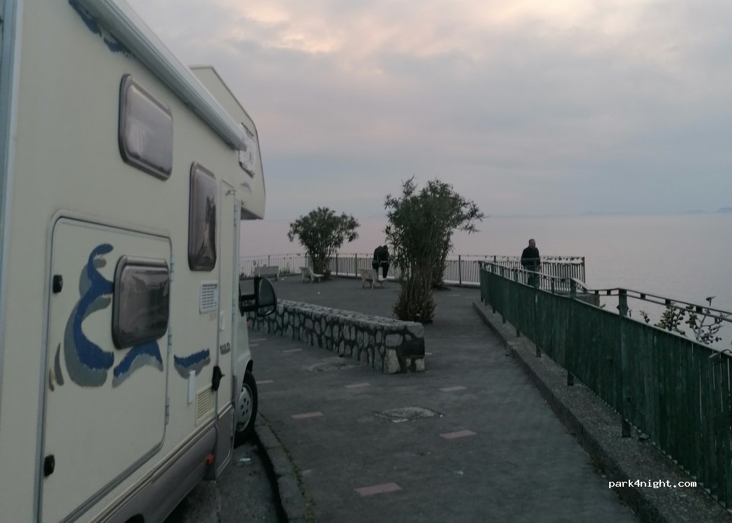 (80053) Castellammare di Stabia - 37 Via Sorrentina — foto