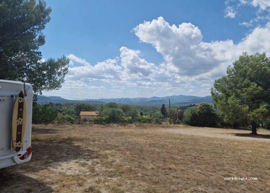 (83440) Saint-Paul-en-Forêt - 165 Chemin de la Chapelle — foto 3