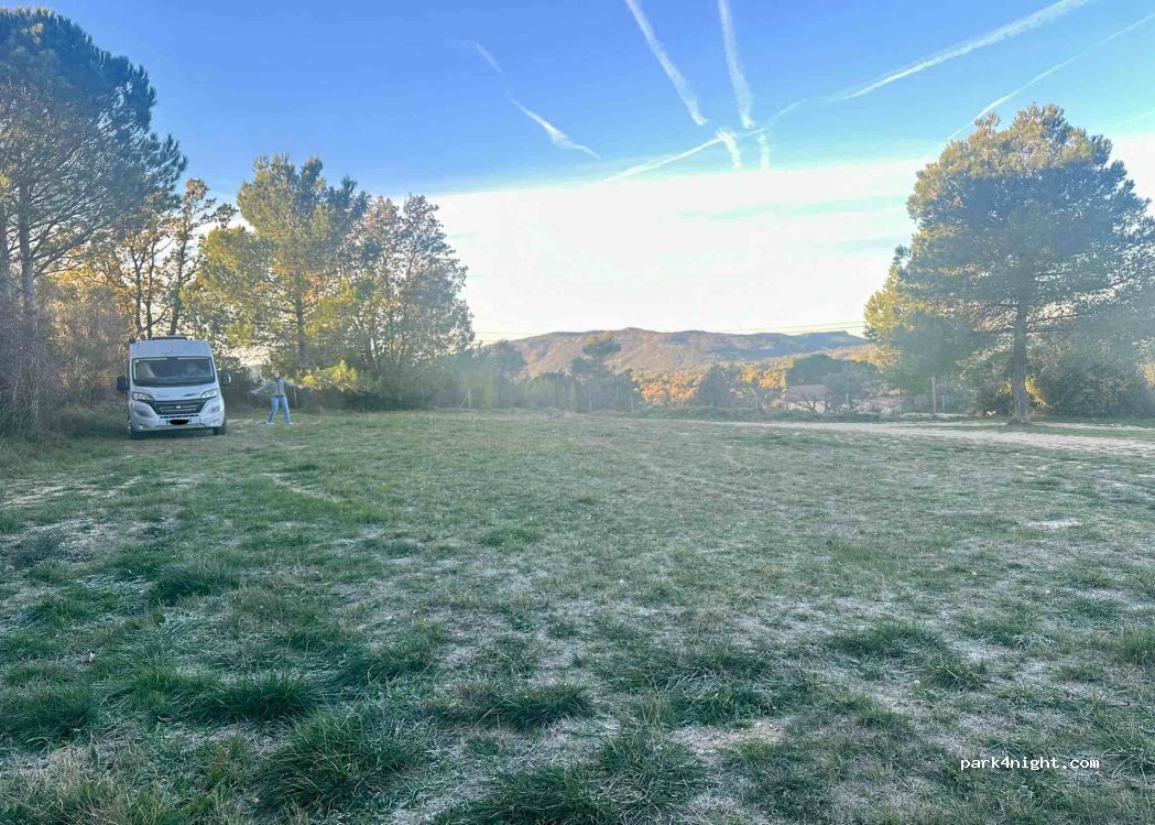 (83440) Saint-Paul-en-Forêt - 165 Chemin de la Chapelle — foto 4