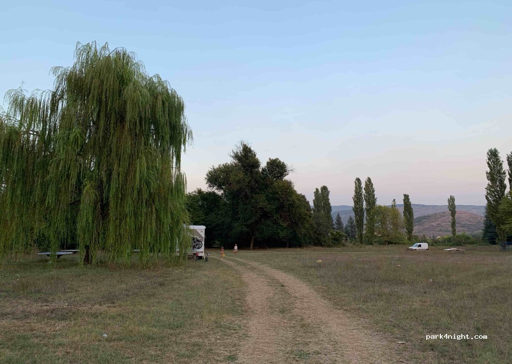 (6VV3+M9V) Malo Polje, Mostar - Unnamed Road — foto 3