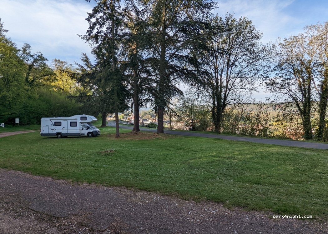 (27550) Nassandres sur Risle - 8 Rue de la Cavée aux Anes — foto 2