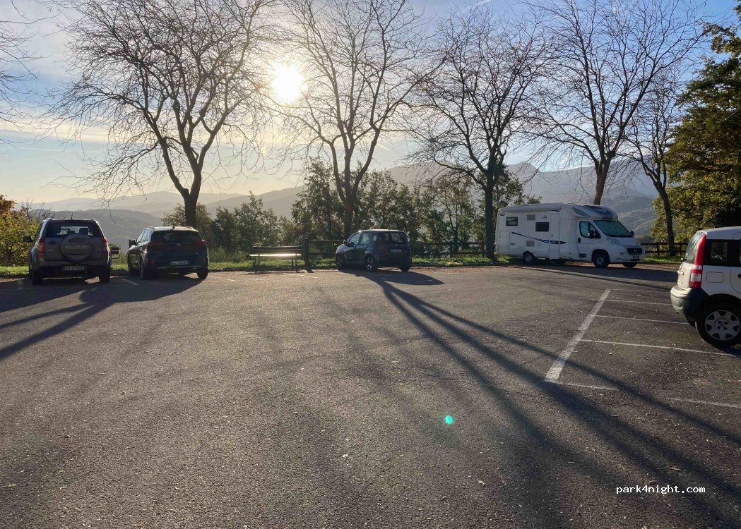 (42032) Cervarezza - 20 Piazza I Maggio — foto 2