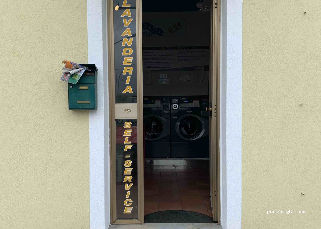 (07021) Arzachena - 52 Viale Costa Smeralda — foto 4