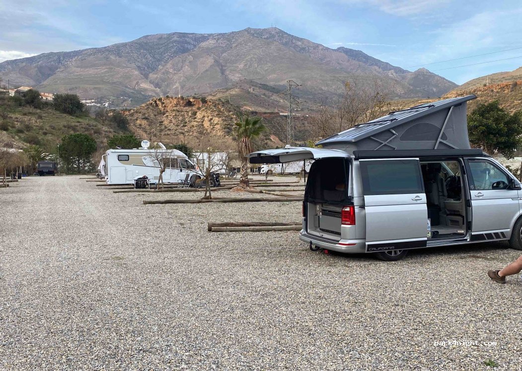 Area autocaravanas y camping rural Viñacastilla — foto 2