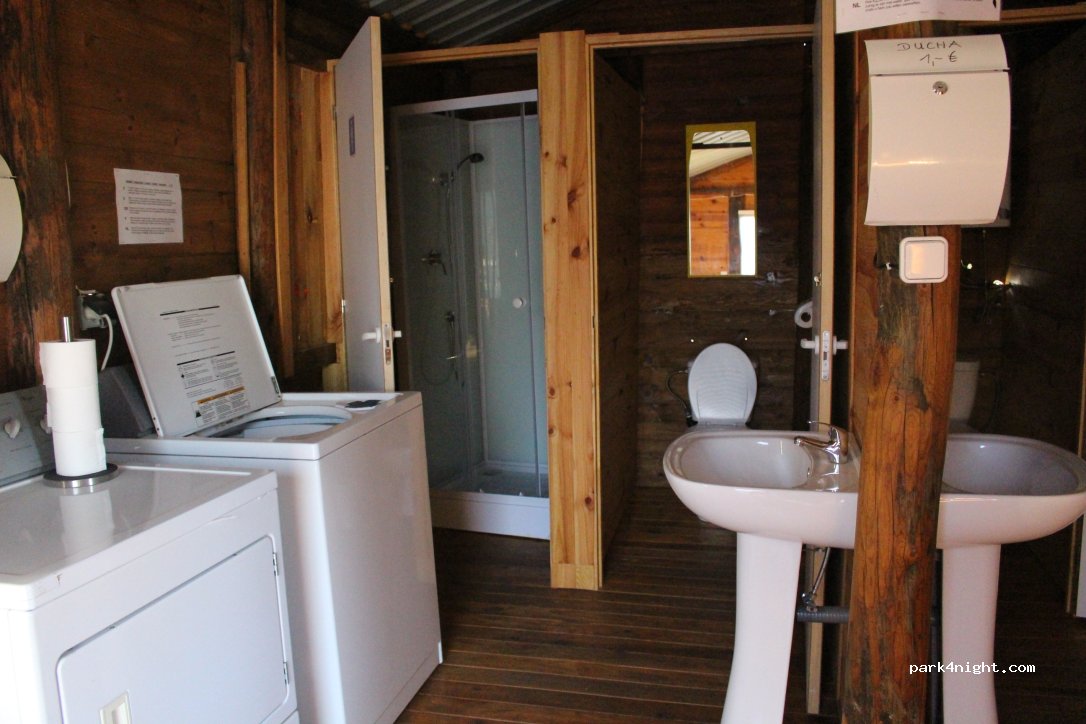 Area autocaravanas y camping rural Viñacastilla — foto 4