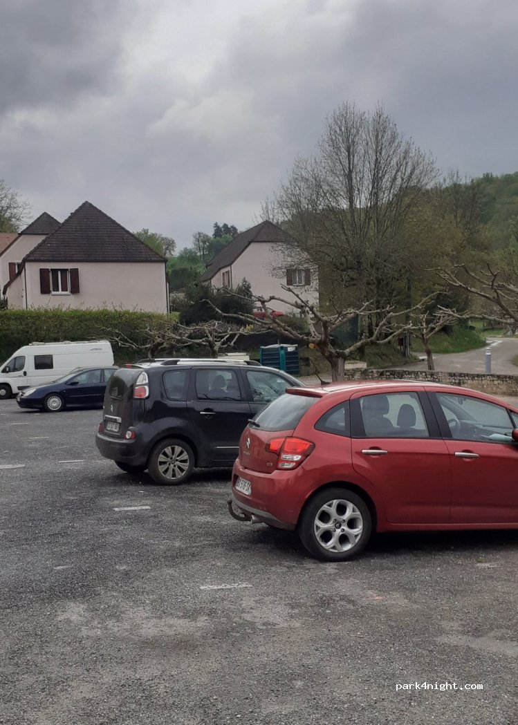 (46150) gigouzac - place de la mairie — foto 4