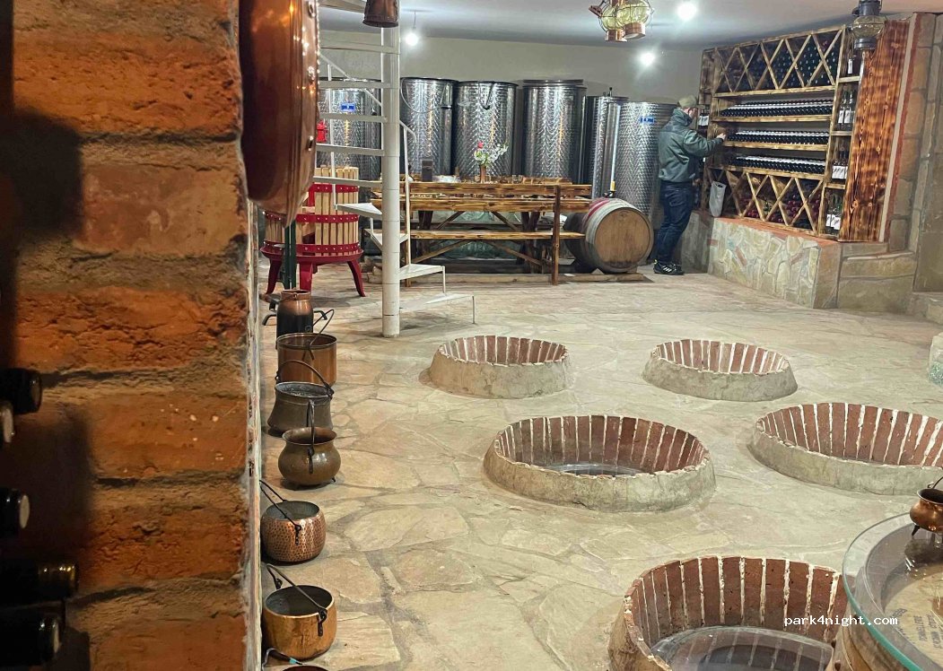 Merebashvili's Marani — foto