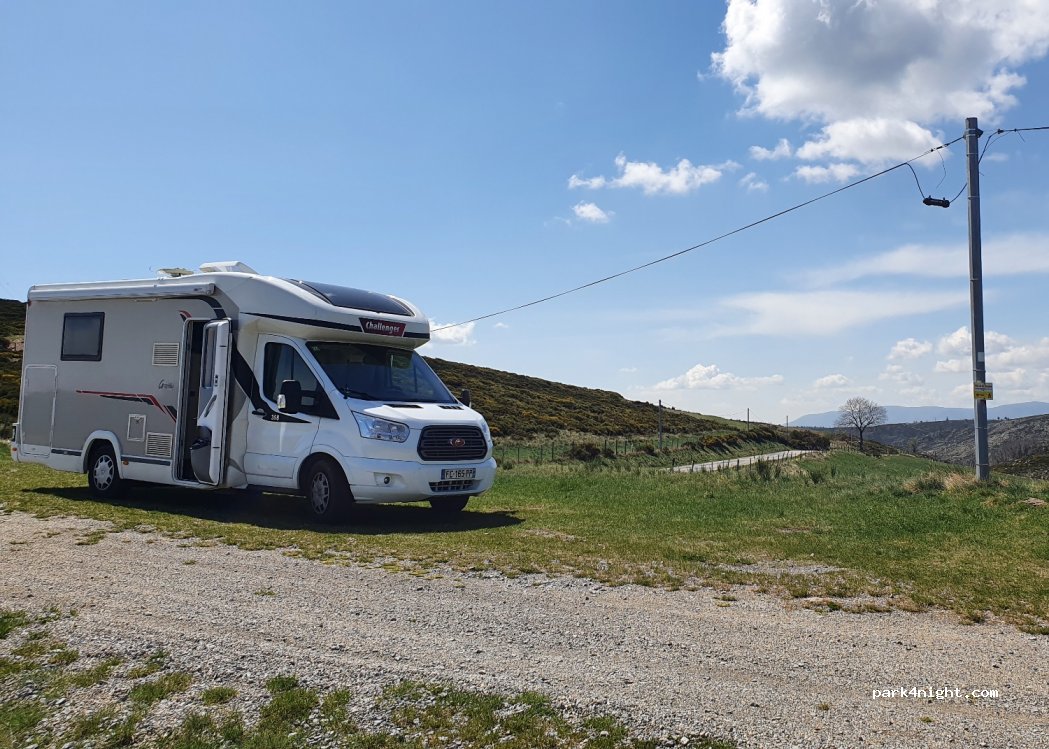 (07140) Montselgues - Unnamed road — foto