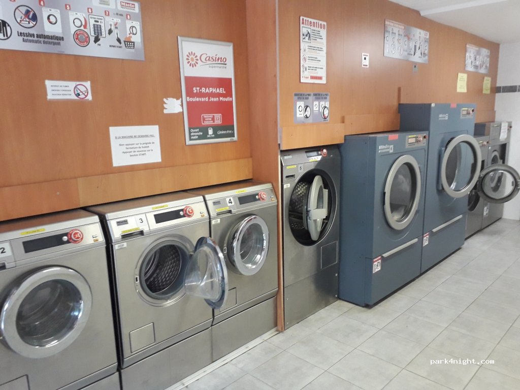 (83700) Saint-Raphaël - 955 Avenue du Gratadis — foto 2