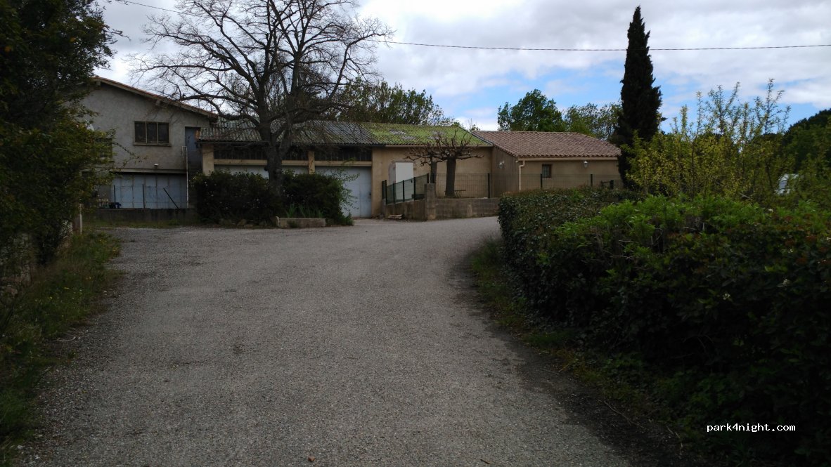 (11170) Montolieu - D629 — foto