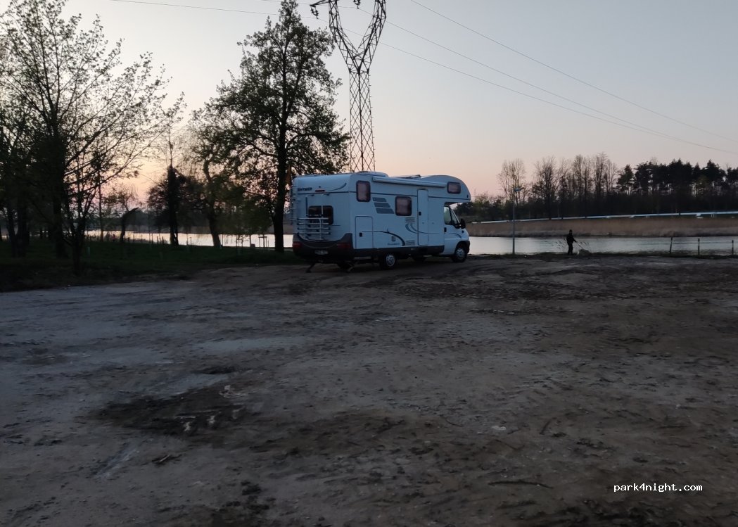 (62-300) Września - 77 Świętokrzyska — foto 2