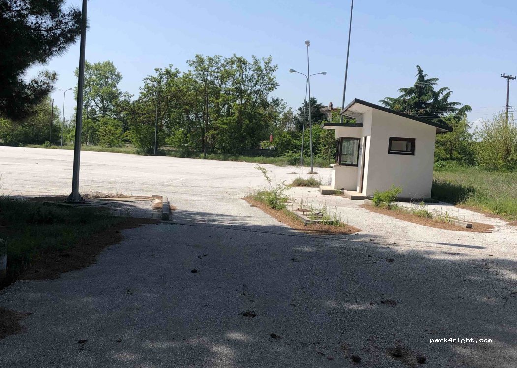 (621 24) Serres - 88 Megalou Alexandrou — foto 3