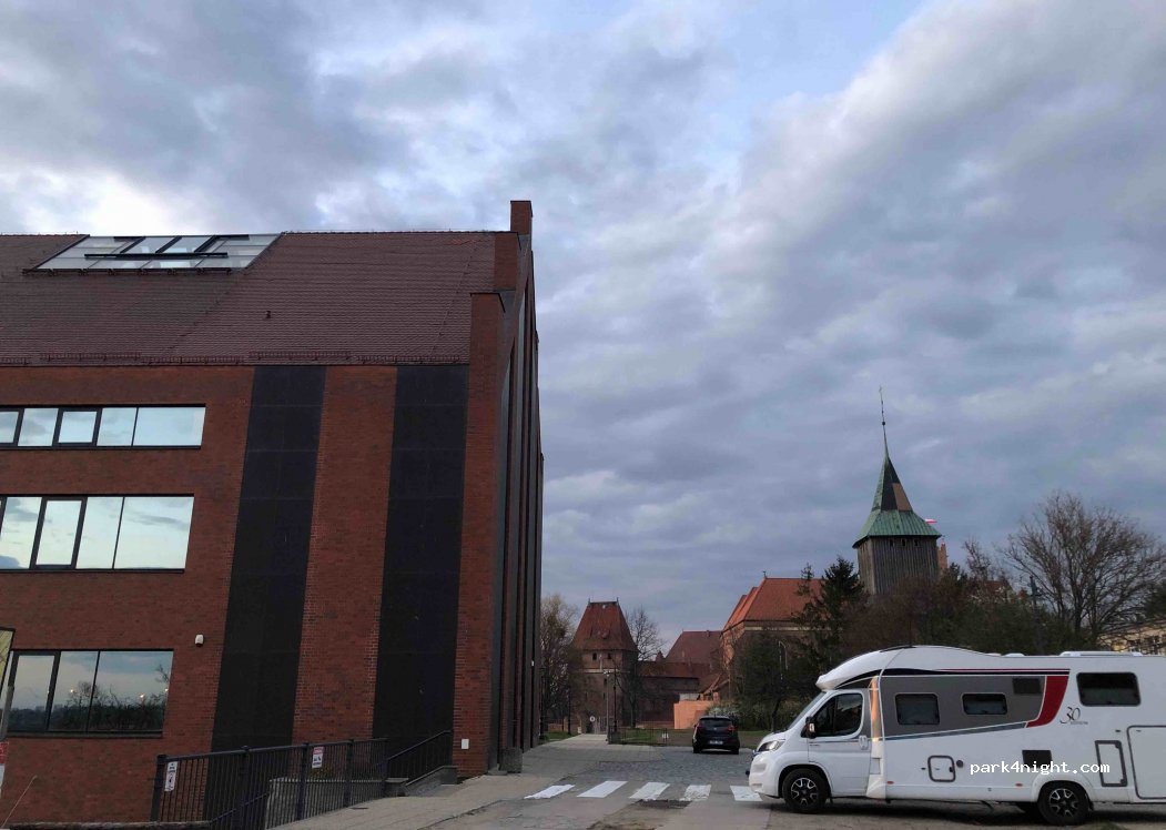 (82-200) Malbork - 17A os. Stare Miasto — foto