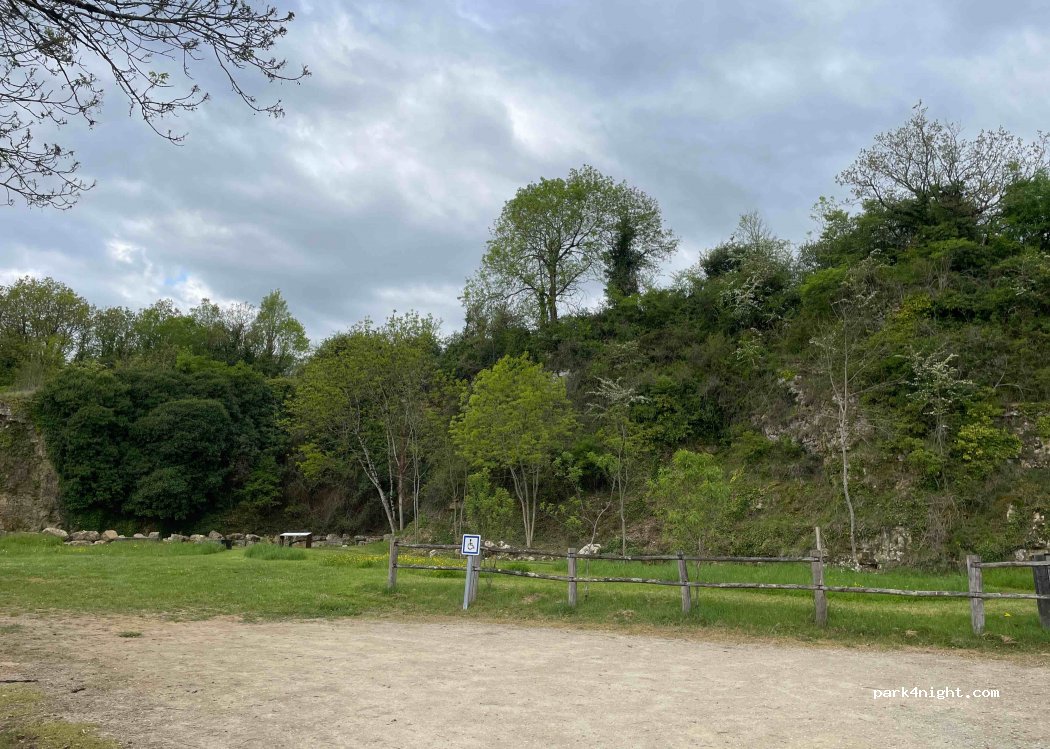 (79400) Azay-le-Brûlé - — foto