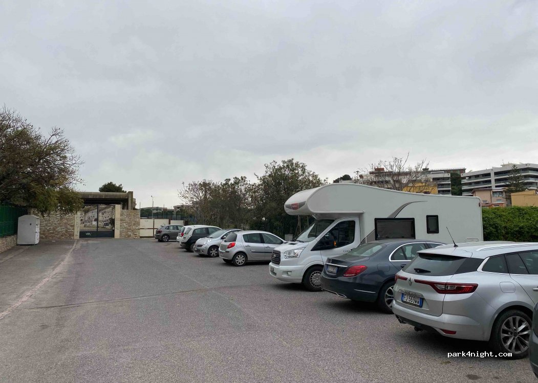 (09125) Cagliari - 1 Via Ravenna — foto
