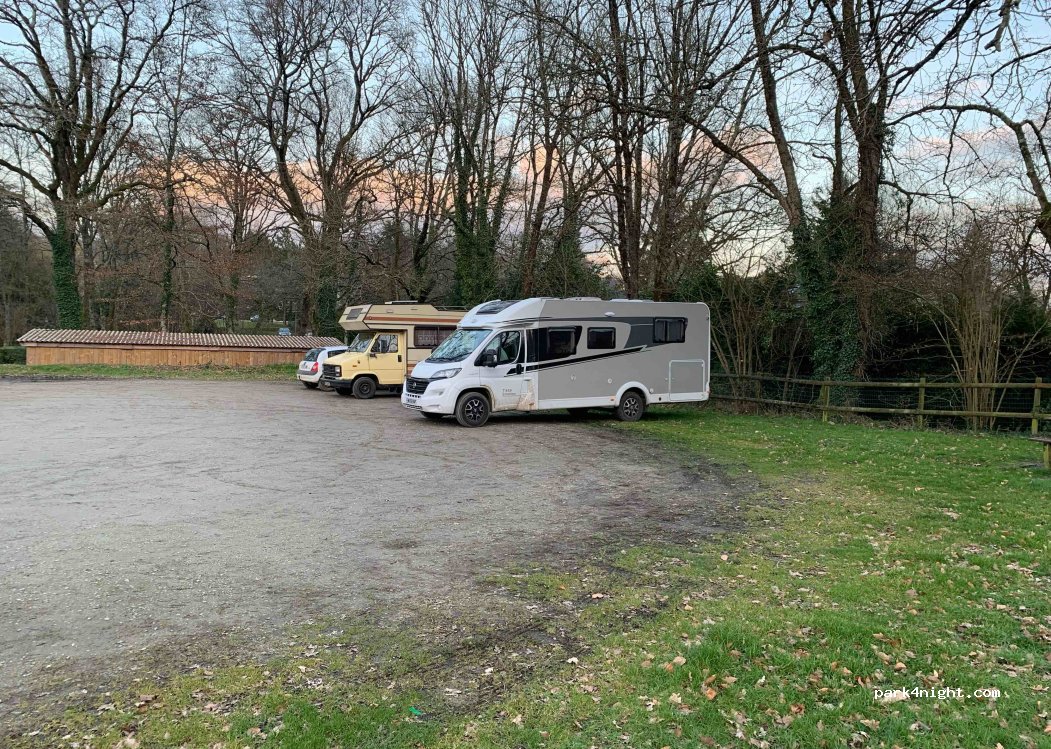 Aire camping car St Nolff — foto 2