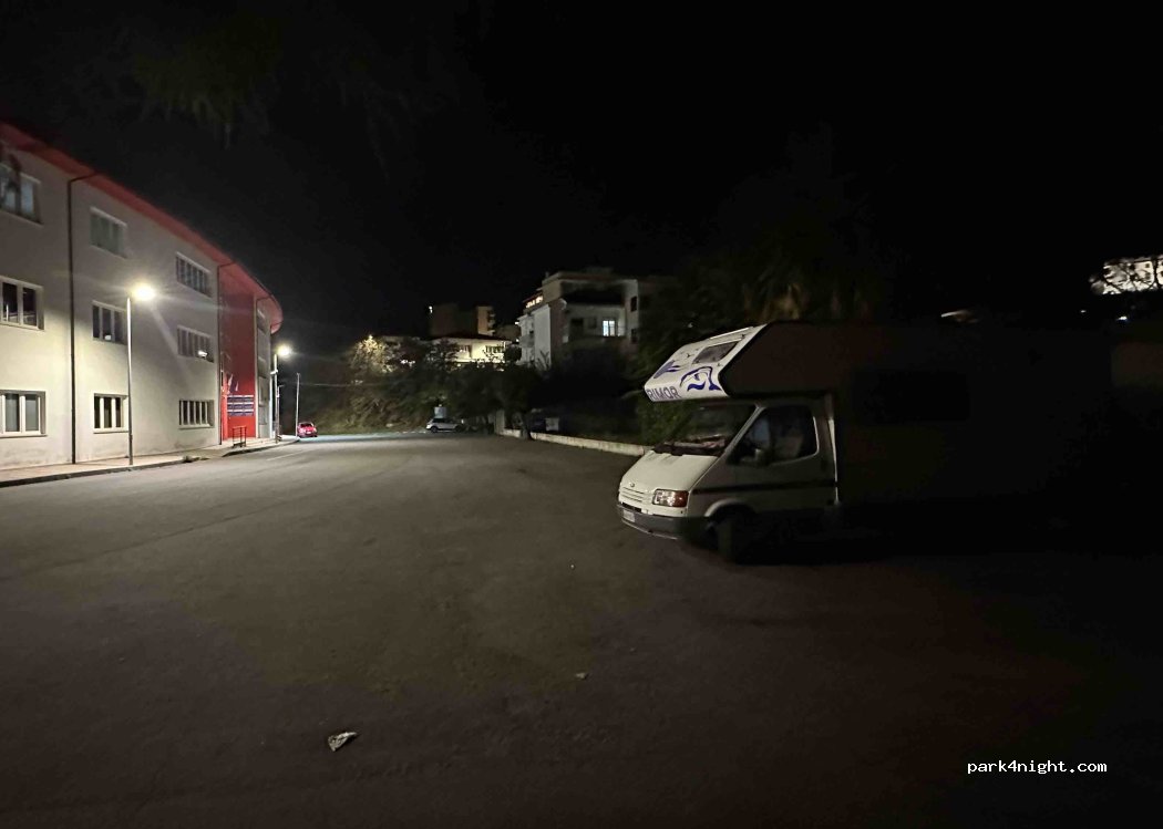 (87064) Corigliano Calabro - 34 Vico I Vittorio Emanuele III — foto