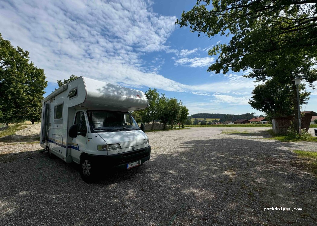 (84568) Pleiskirchen - 7 Bräustraße — foto