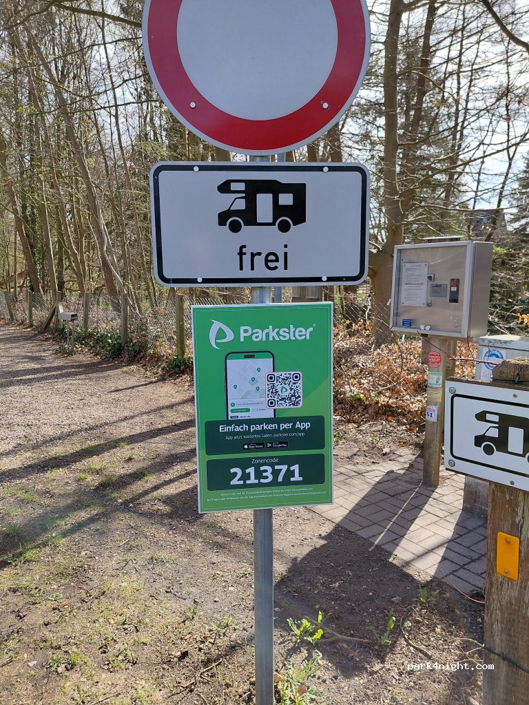 Wohnmobilstellplatz am Waldbad in Salzhausen — foto 5