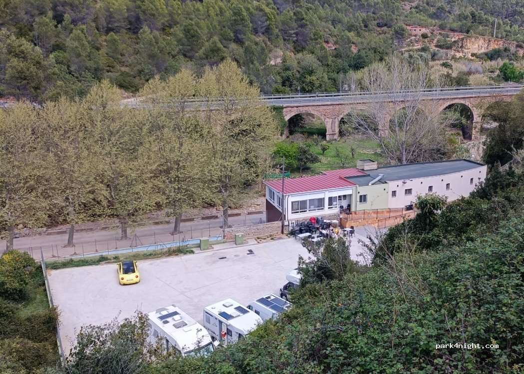 Zona Autocaravaning Sueras — foto 2