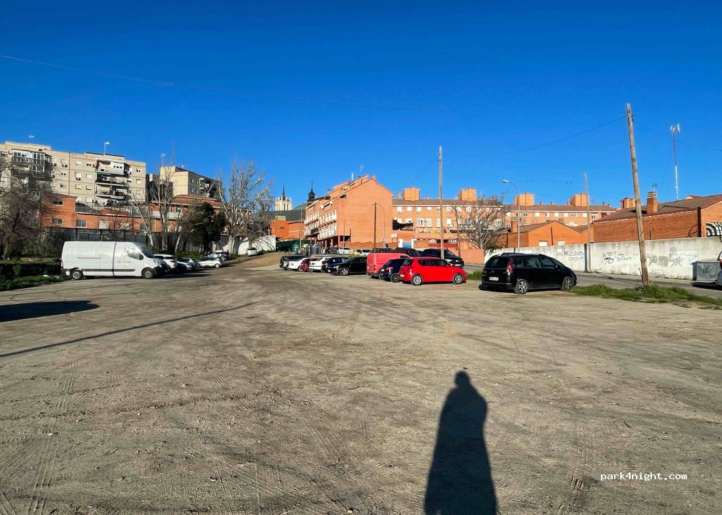 (28350) Ciempozuelos - 24 Paseo de la Estación — foto 3