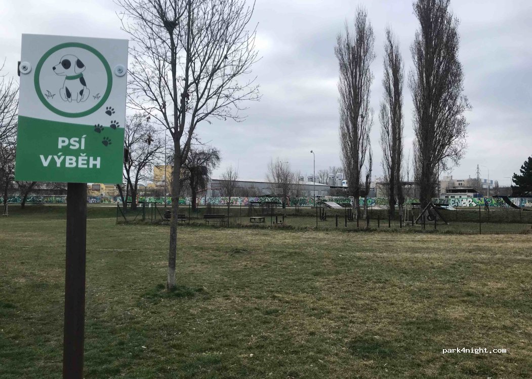 (617 00) Brno-jih - 707 Za školou — foto 2