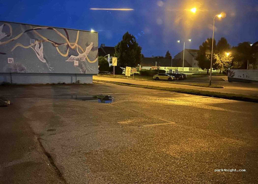 (617 00) Brno-jih - 707 Za školou — foto 3