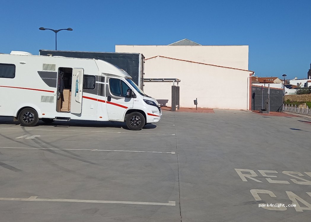 (06172) Torre de Miguel Sesmero - 2 Carretera Nogales — foto 4