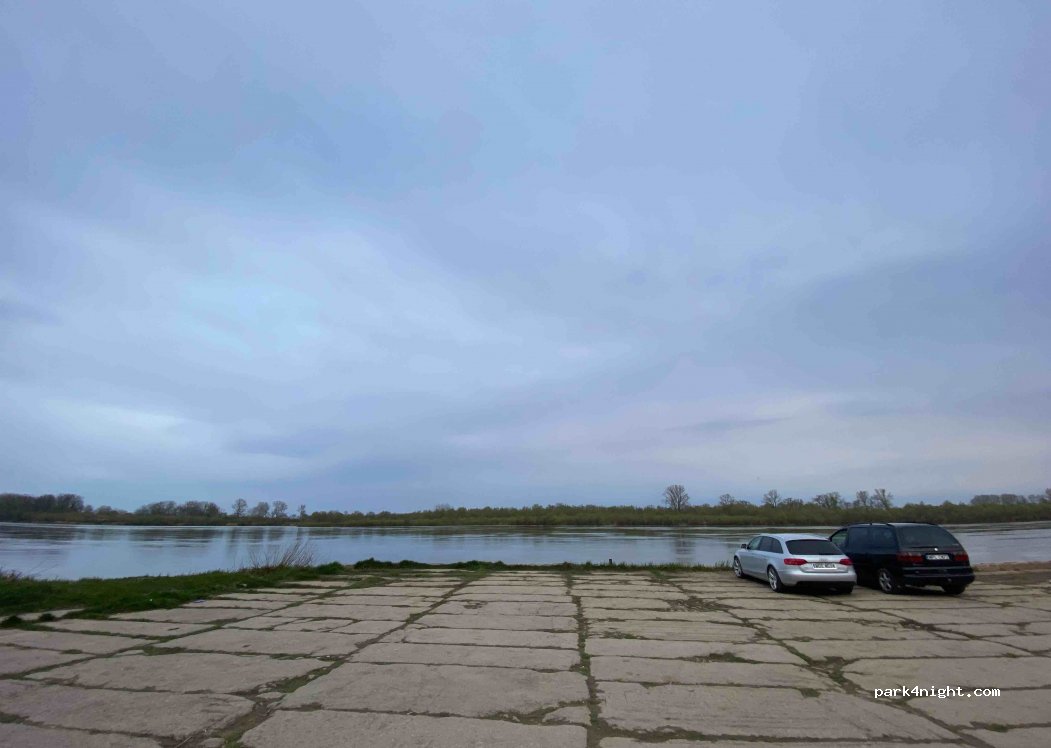 (09-450) Wyszogród - 8 Wiślana — foto