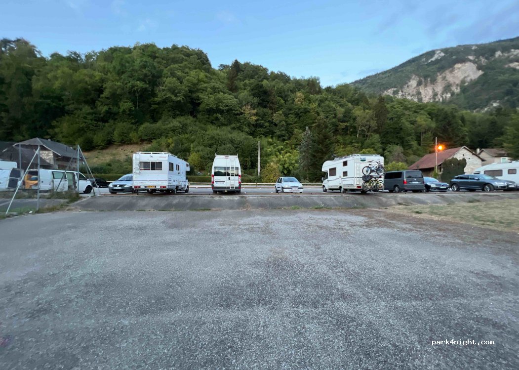 (73610) Aiguebelette-le-Lac - D921D — foto 2