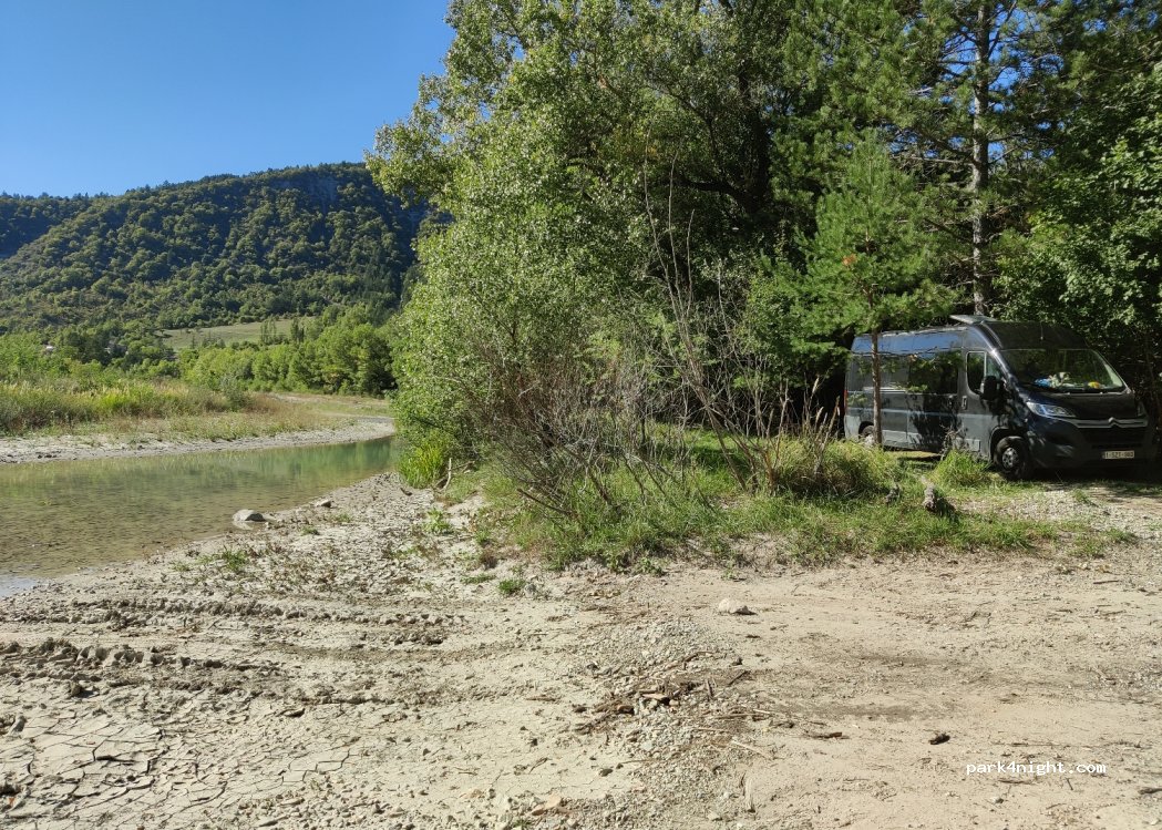 (05300) Barret-sur-Méouge - — foto 2