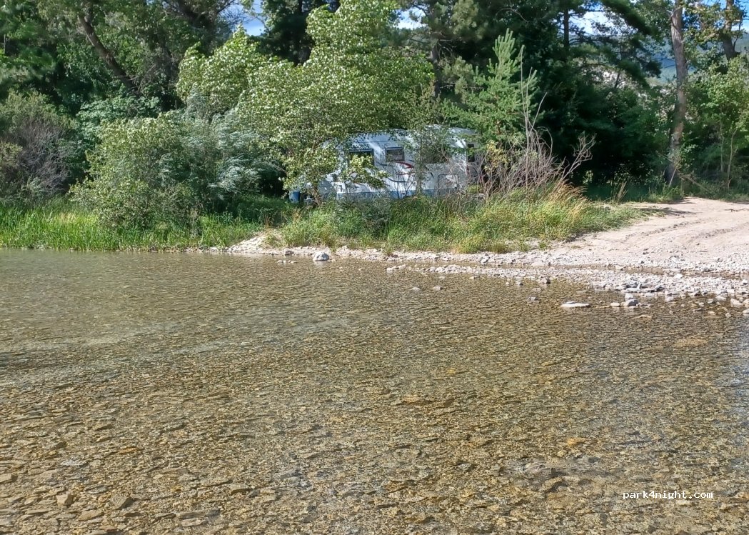 (05300) Barret-sur-Méouge - — foto 3