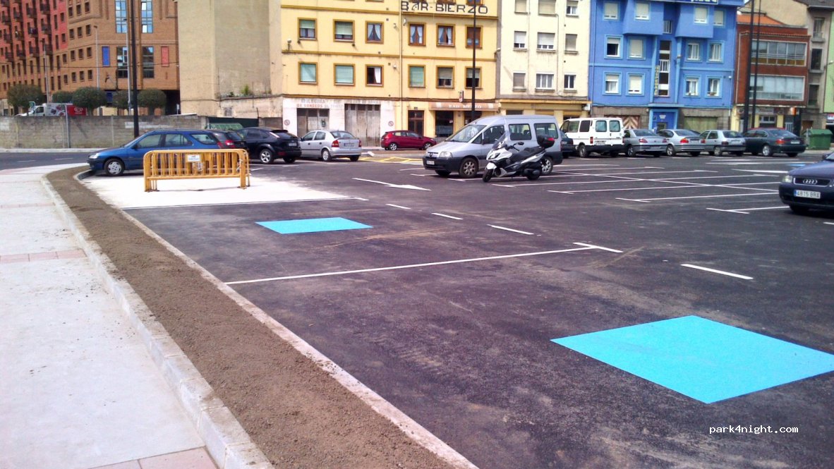 (33460) Avilés - 7 Calle Acero — foto