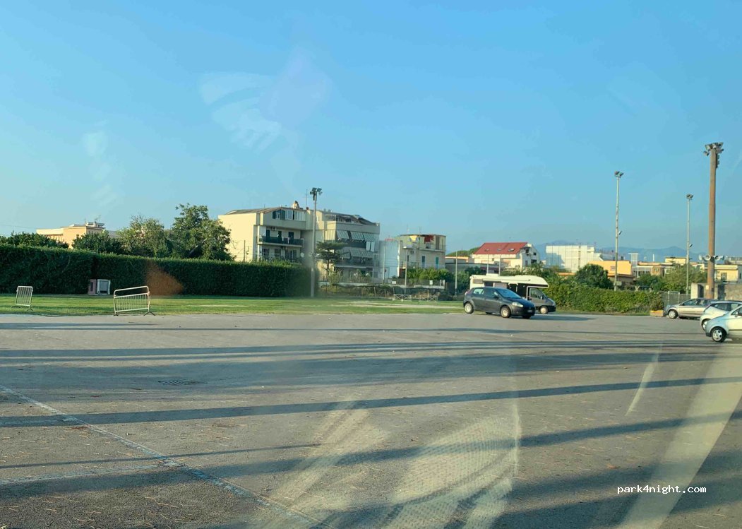 (80045) Pompei - 1 Piazza Bartolo Longo — foto